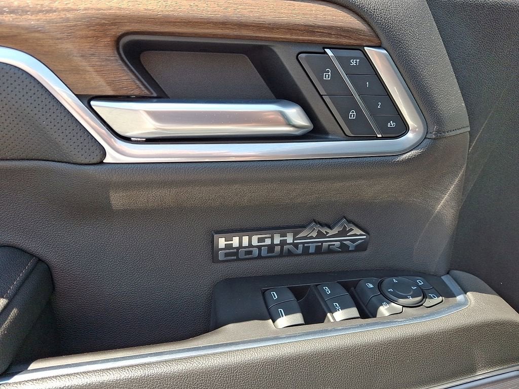 2022 Chevrolet Silverado 1500 High Country