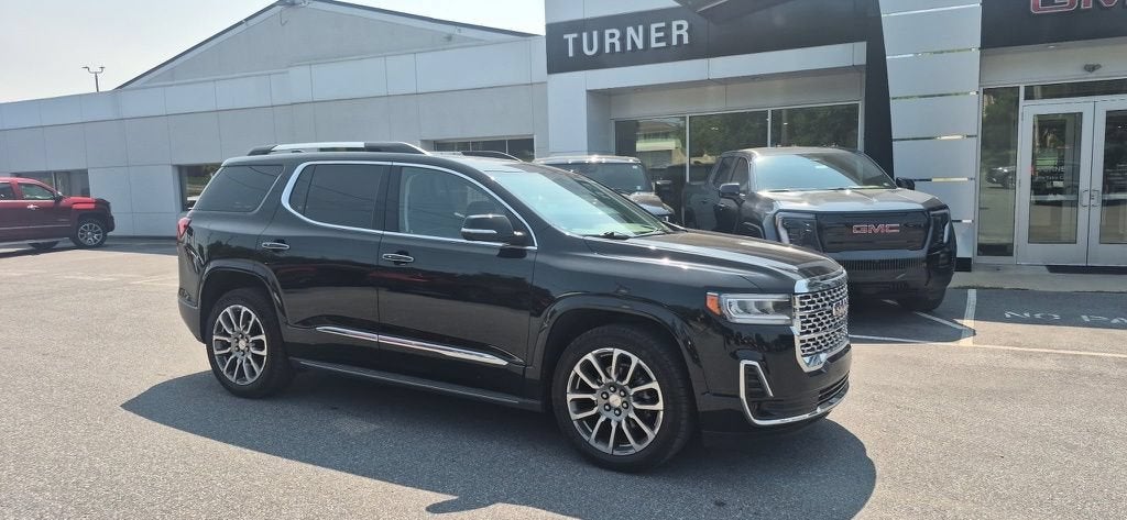 2023 GMC Acadia Denali