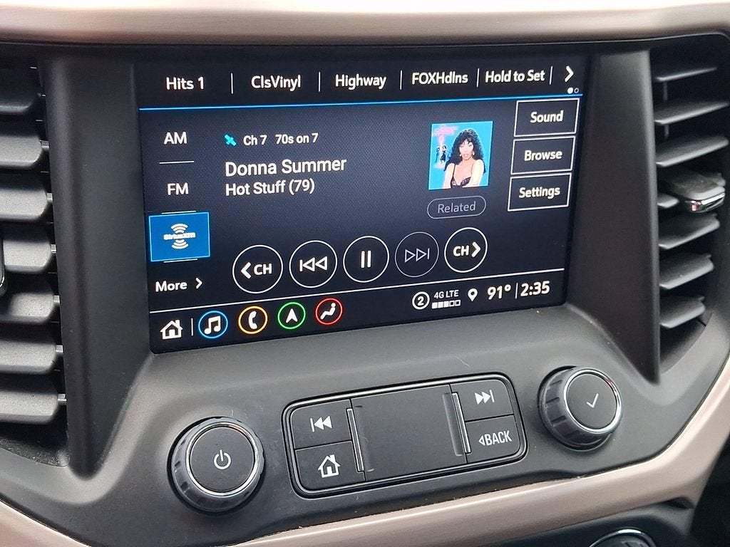 2023 GMC Acadia Denali