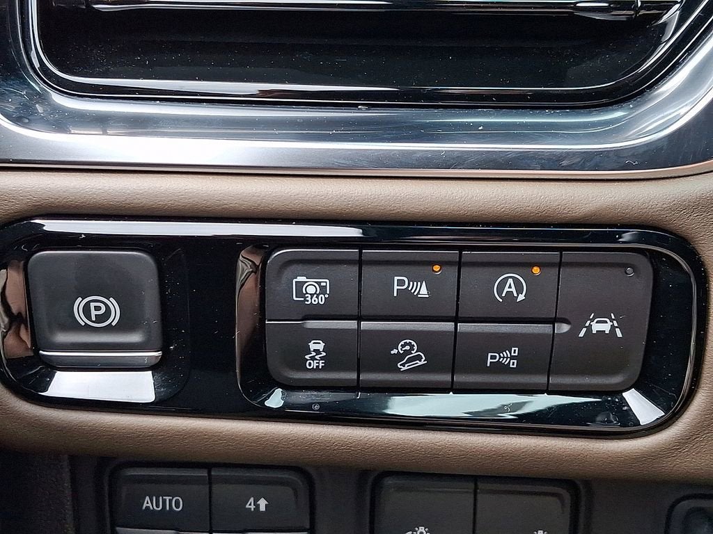 2025 GMC Yukon Denali Ultimate