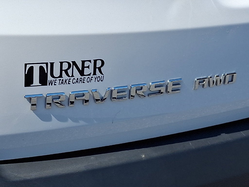2023 Chevrolet Traverse LT Cloth