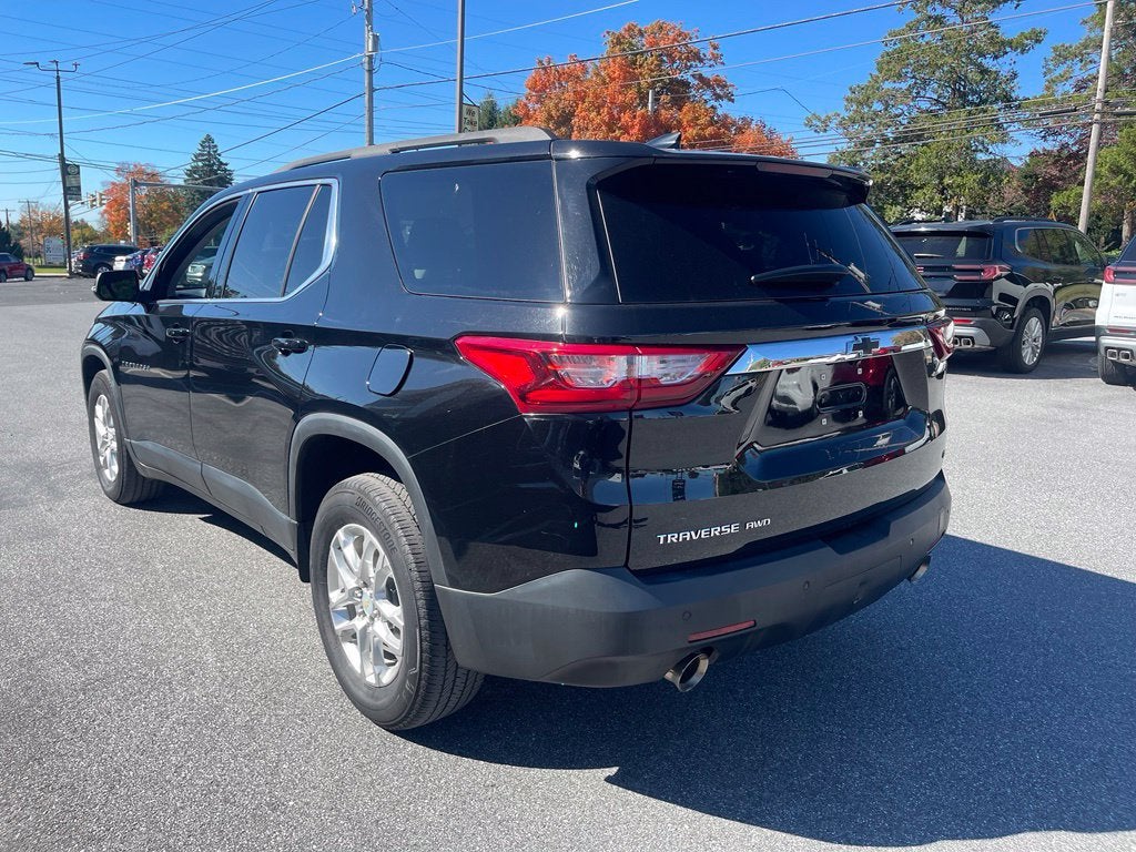 2021 Chevrolet Traverse LT Cloth