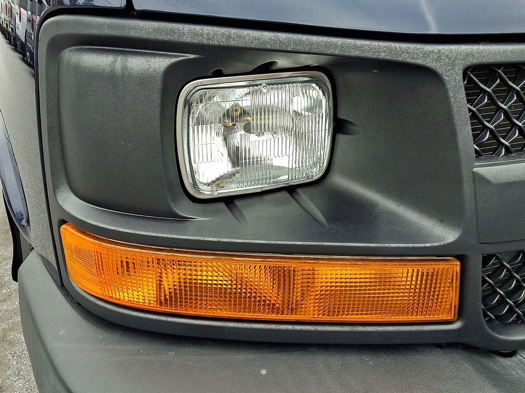 2014 Chevrolet Express Passenger 3500 LS