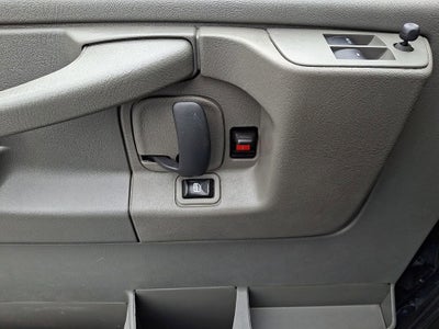 2014 Chevrolet Express Passenger 3500 LS