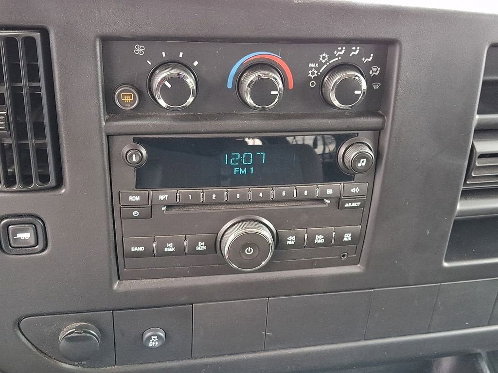 2014 Chevrolet Express Passenger 3500 LS