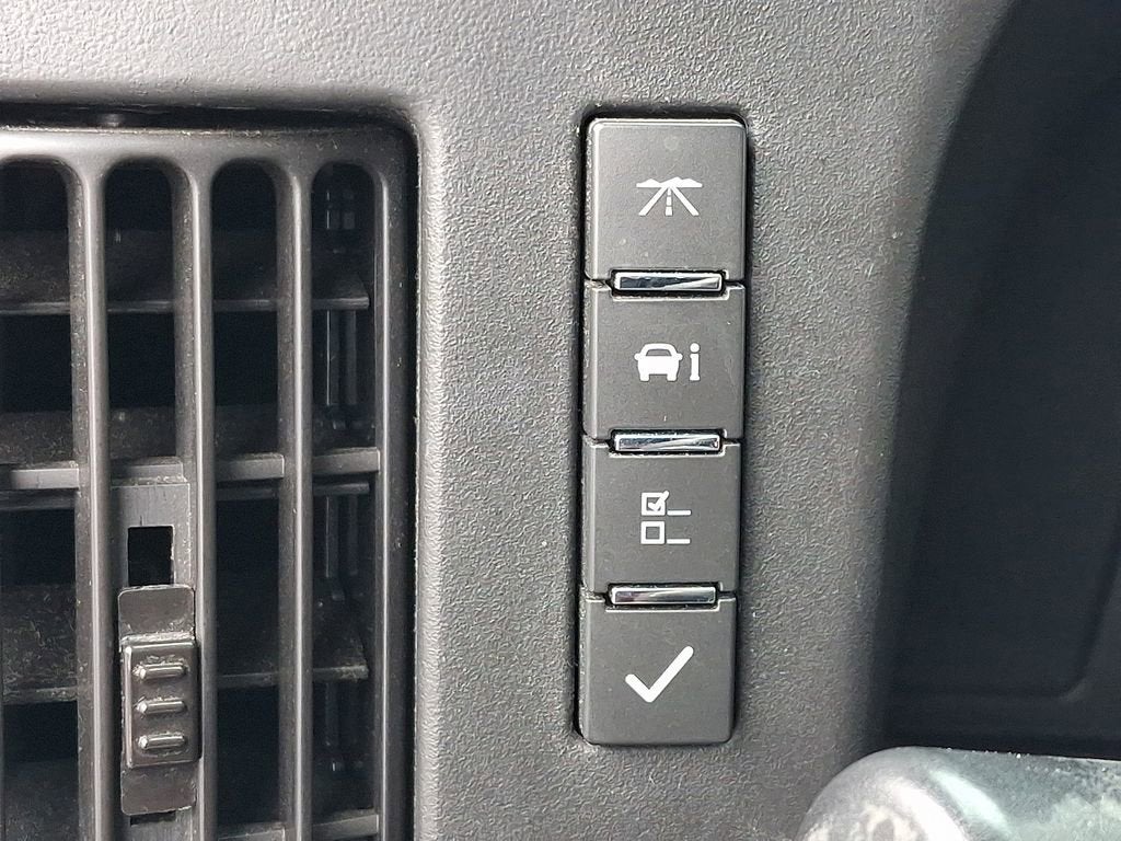 2014 Chevrolet Express Passenger 3500 LS