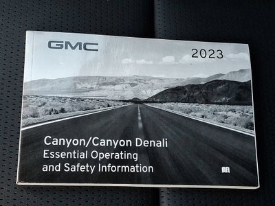 2023 GMC Canyon 4WD Denali