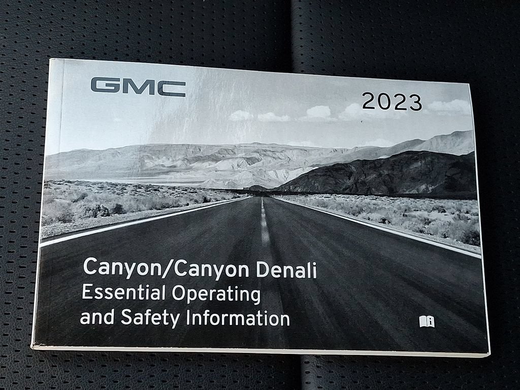 2023 GMC Canyon 4WD Denali