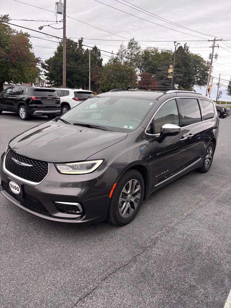 2023 Chrysler Pacifica Hybrid Pinnacle