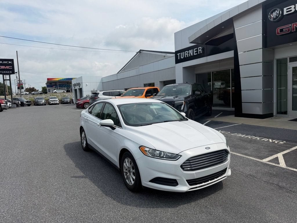 2016 Ford Fusion S