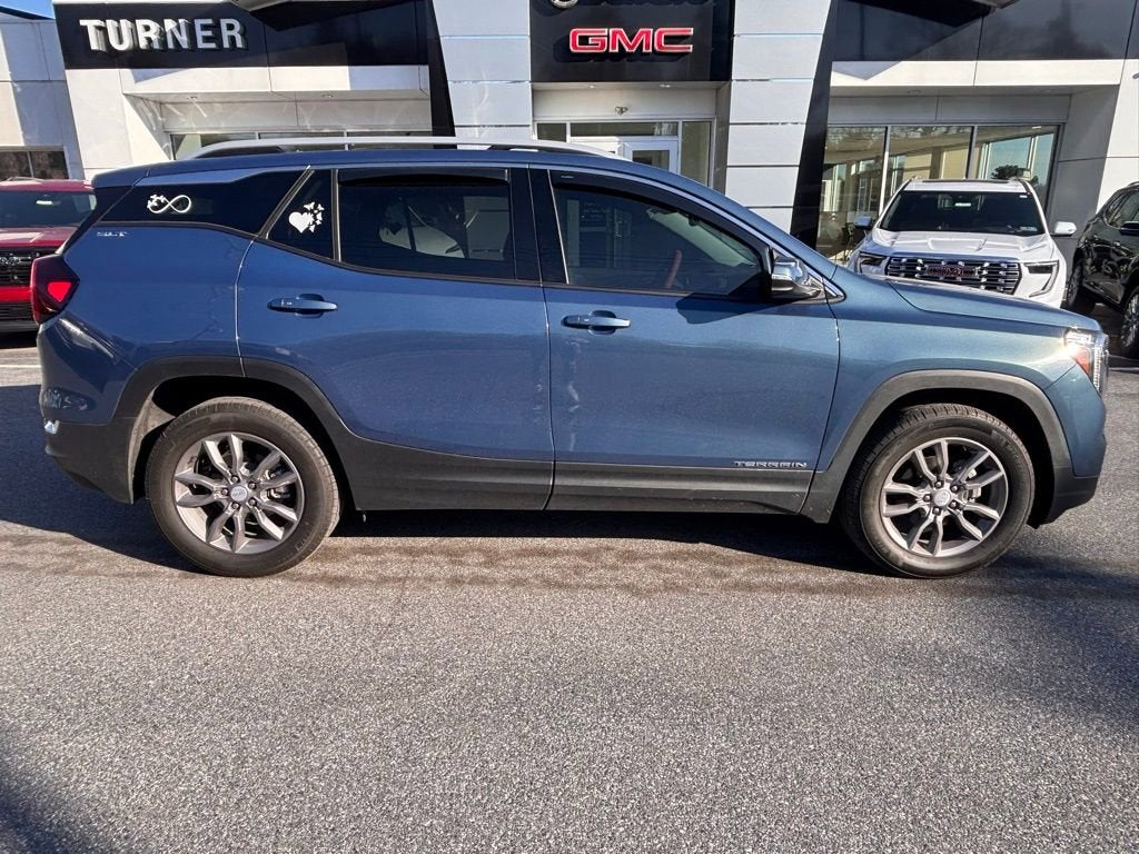 2024 GMC Terrain SLT