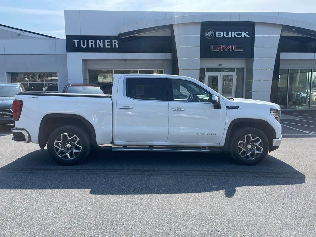 2025 GMC Sierra 1500 SLT