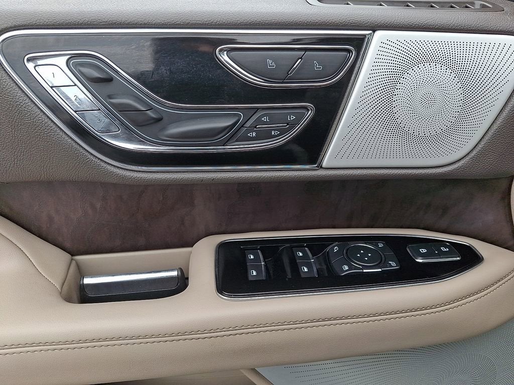 2022 Lincoln Navigator L Reserve