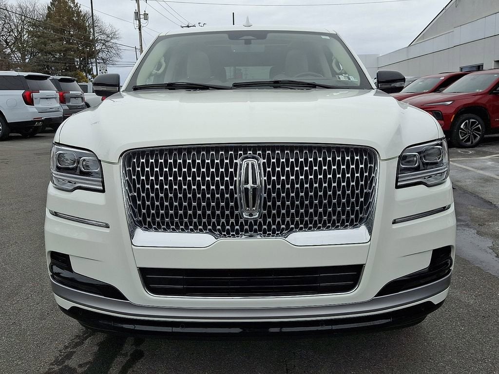 2022 Lincoln Navigator L Reserve