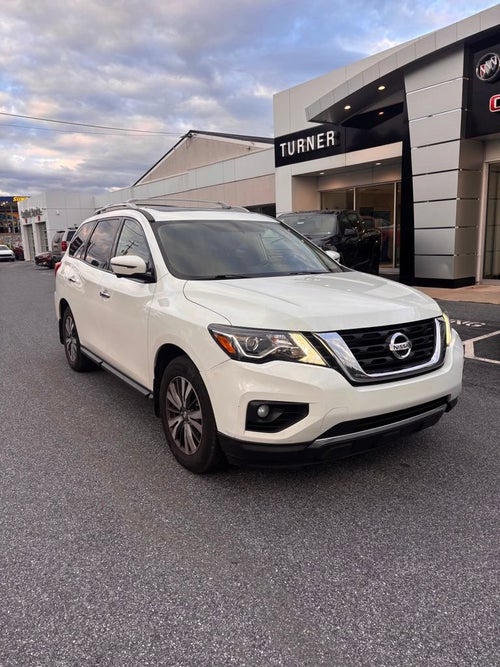 2017 Nissan Pathfinder SL