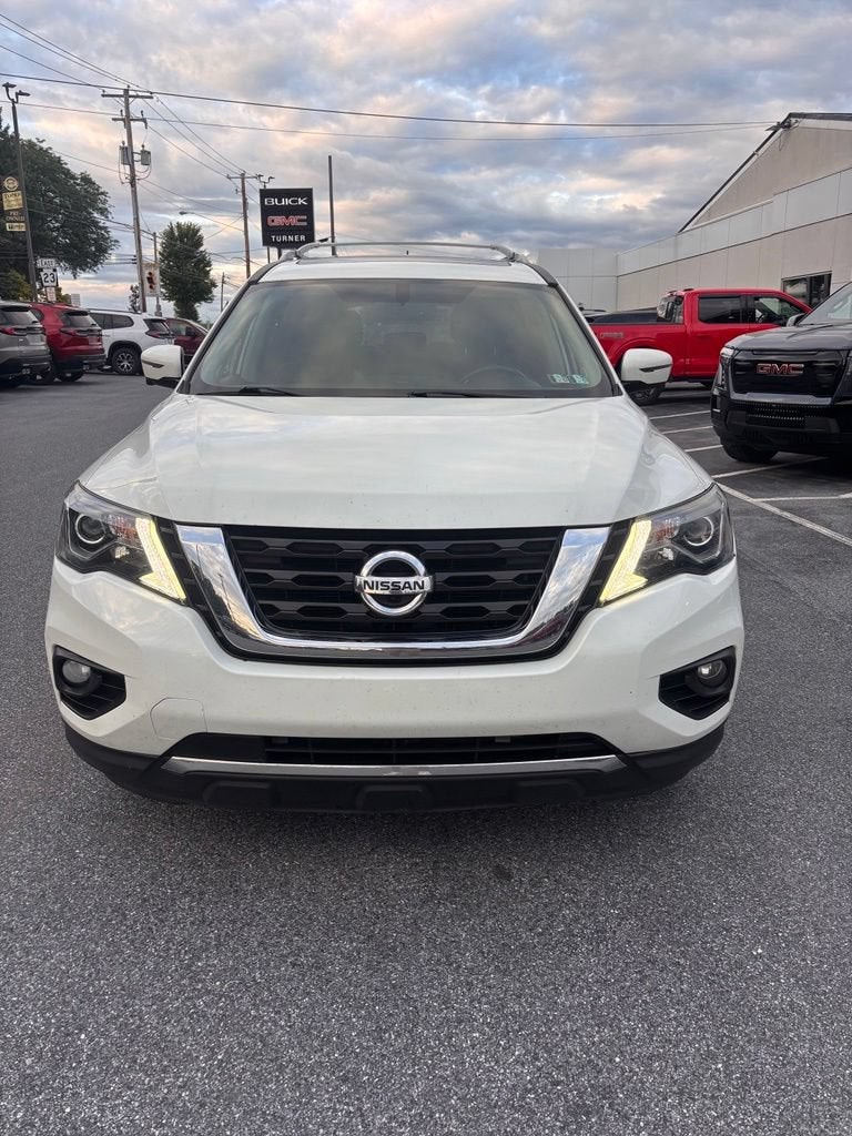 2017 Nissan Pathfinder SL