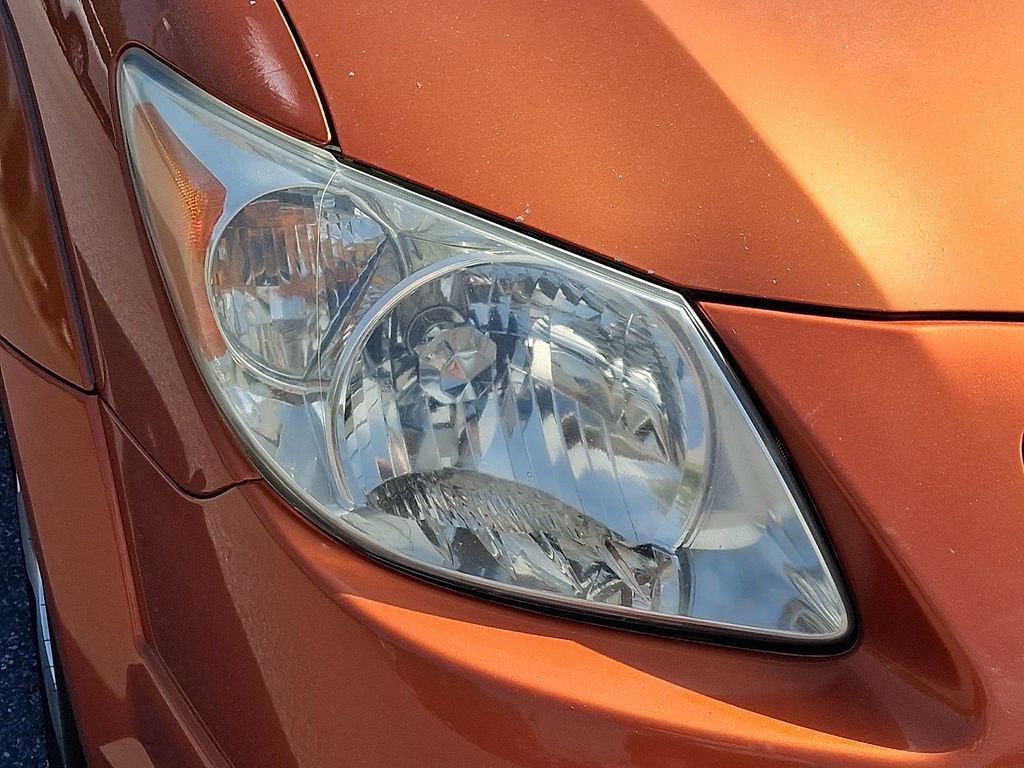 2005 Pontiac Vibe Base