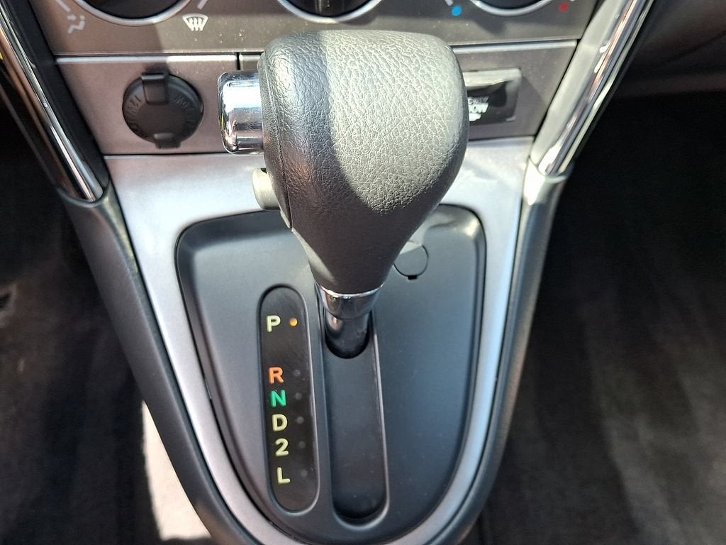 2005 Pontiac Vibe Base