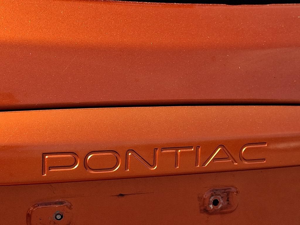 2005 Pontiac Vibe Base