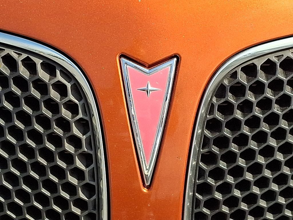 2005 Pontiac Vibe Base