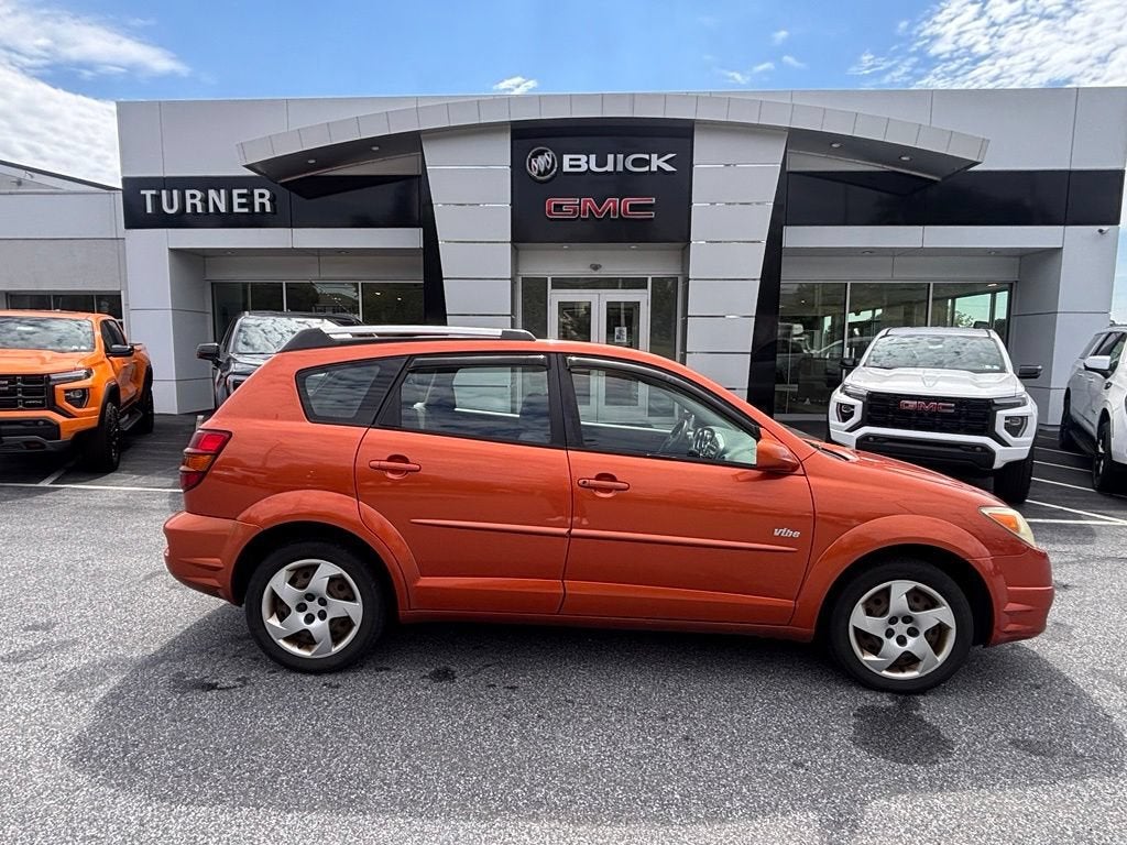 2005 Pontiac Vibe Base
