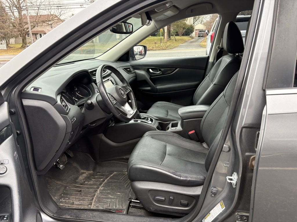 2017 Nissan Rogue SL