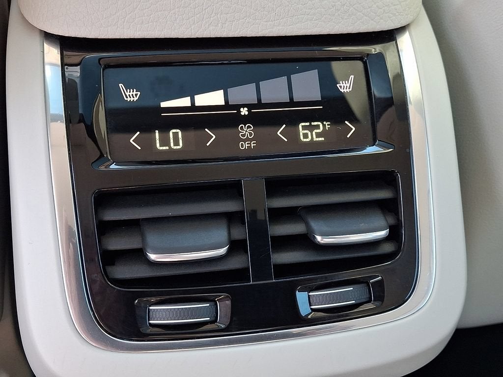 2017 Volvo S90 Momentum