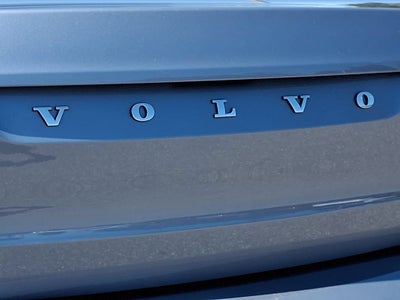 2017 Volvo S90 Momentum