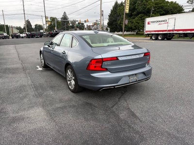 2017 Volvo S90 Momentum