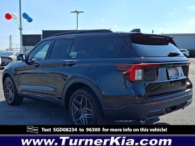 2025 Ford Explorer ST-Line