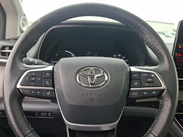 2022 Toyota Sienna XLE 7 Passenger