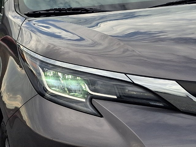 2022 Toyota Sienna XLE 7 Passenger