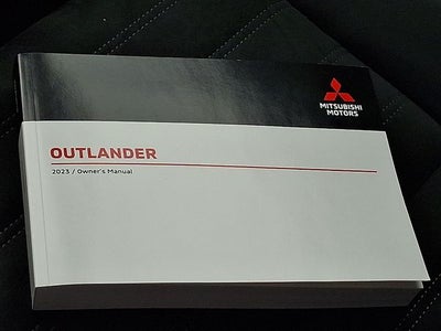 2023 Mitsubishi Outlander PHEV Base