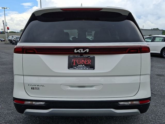 2024 Kia Carnival LX