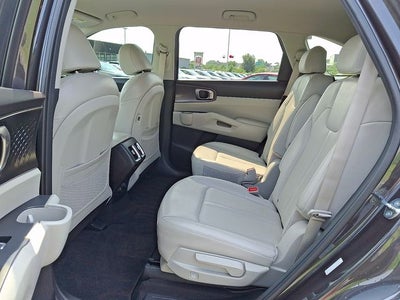 2023 Kia Sorento Hybrid EX