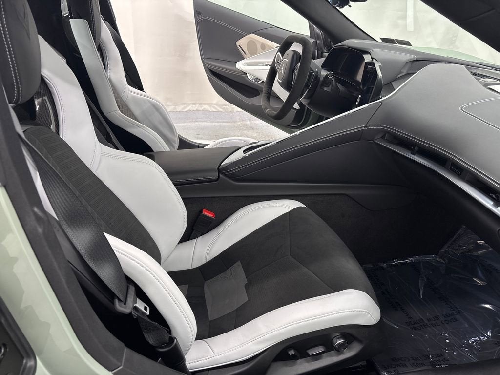 2024 Chevrolet Corvette Stingray 2LT