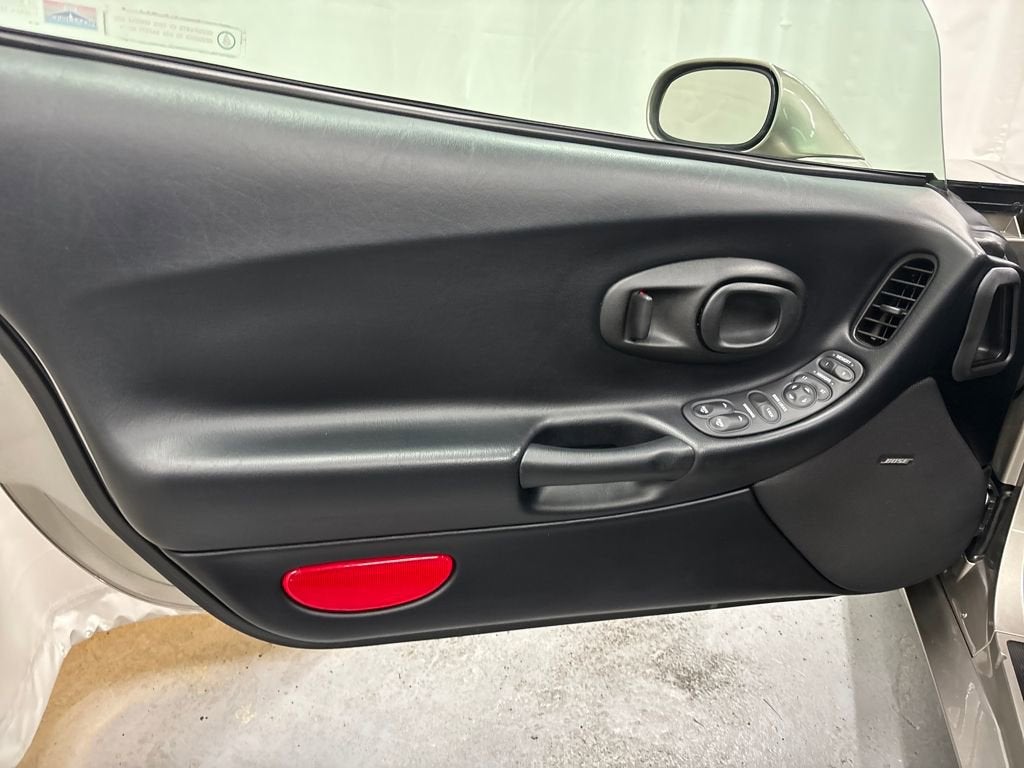 2001 Chevrolet Corvette 2dr Cpe