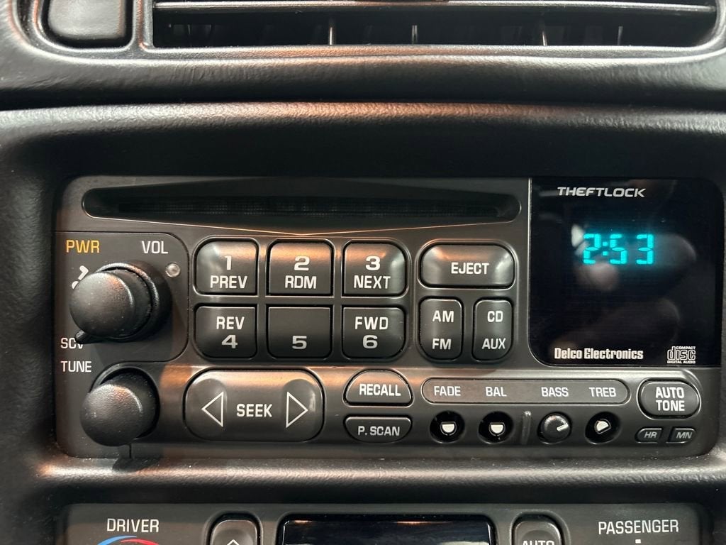 2001 Chevrolet Corvette 2dr Cpe