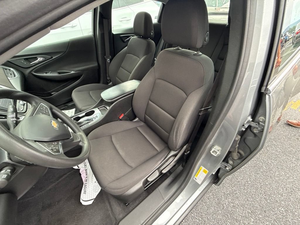 2023 Chevrolet Malibu LS
