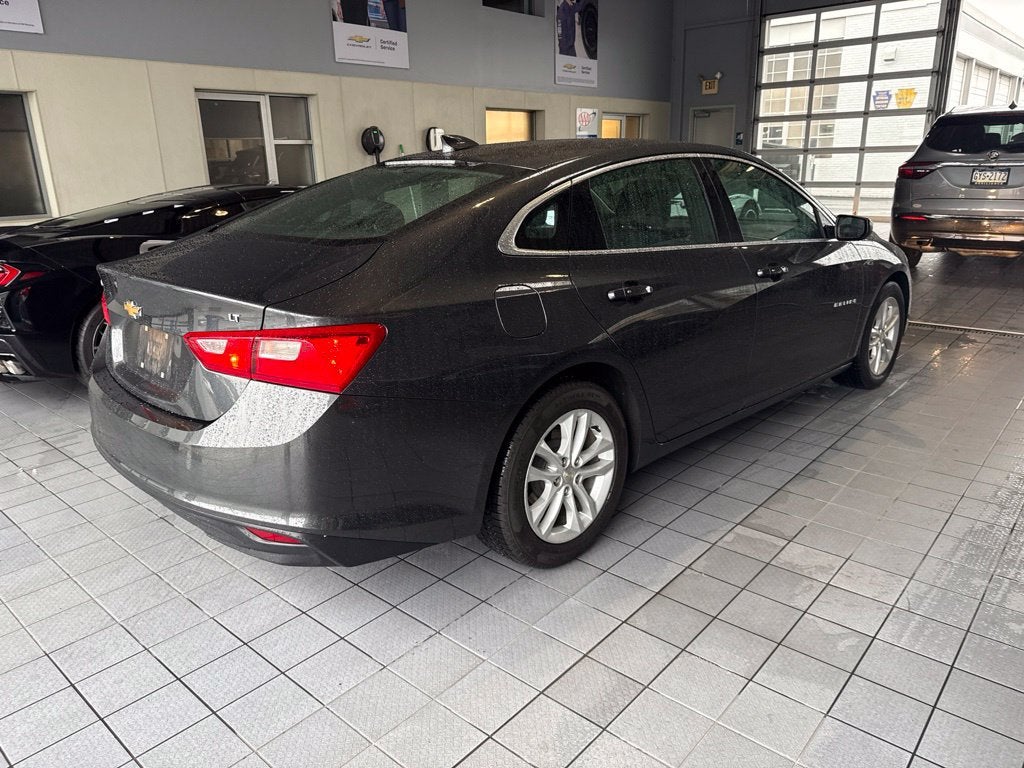 2017 Chevrolet Malibu LT