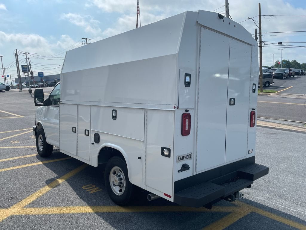 2024 Chevrolet Express Cutaway 3500 1WT