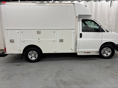 2016 Chevrolet Express Cutaway 3500 3500 Van 139"