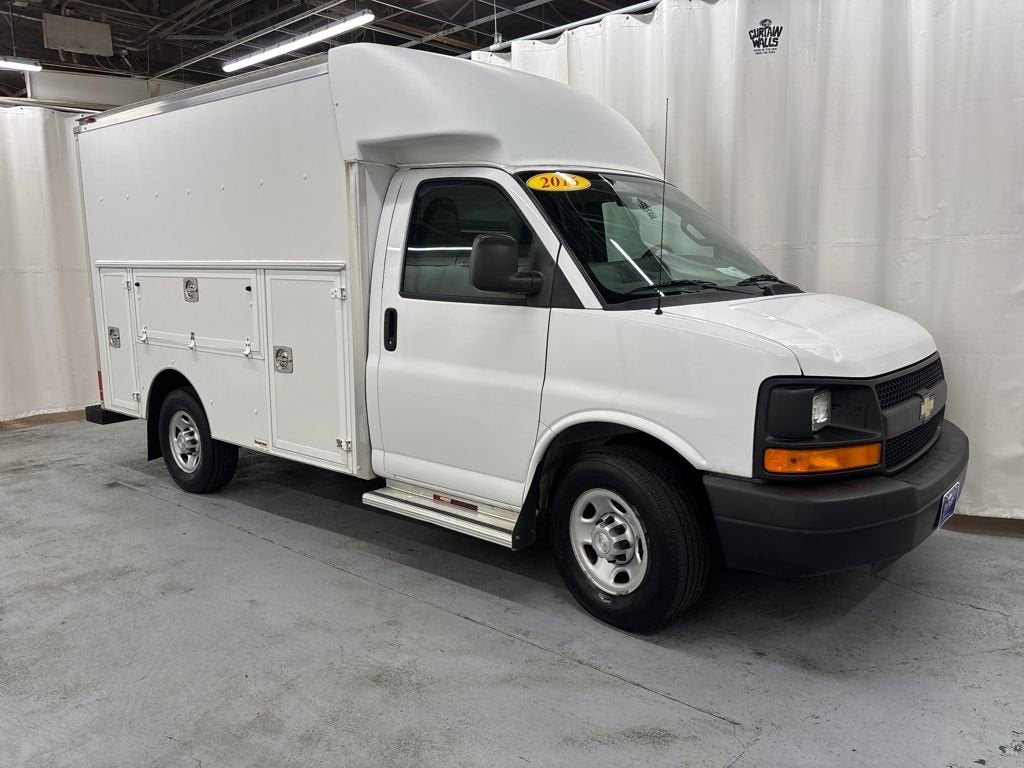 2016 Chevrolet Express Cutaway 3500 3500 Van 139"