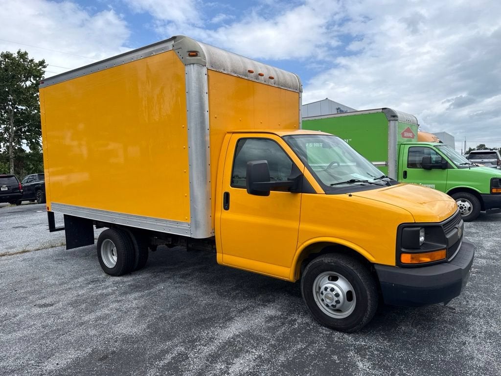 2016 Chevrolet Express Cutaway 3500 3500 Van 139"