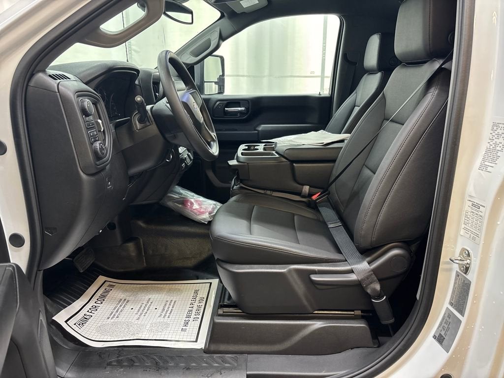 2025 Chevrolet Silverado 3500 HD Chassis Cab Work Truck