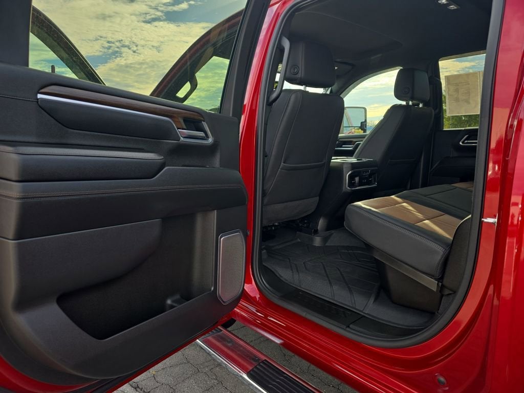 2025 Chevrolet Silverado 3500 HD High Country