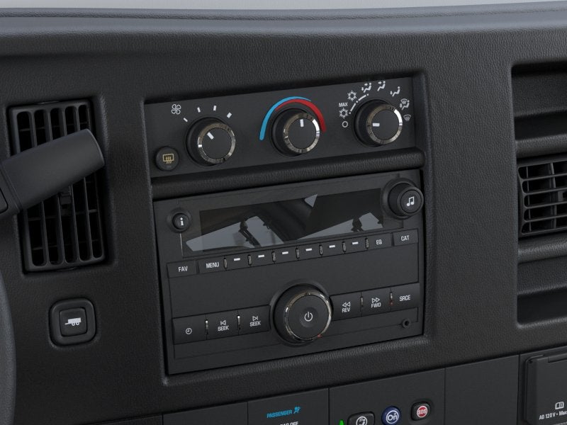 2025 Chevrolet Express Cargo WT