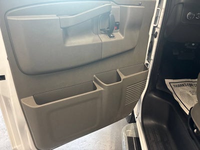2025 Chevrolet Express Cargo WT