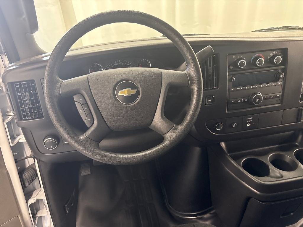 2025 Chevrolet Express Cargo WT