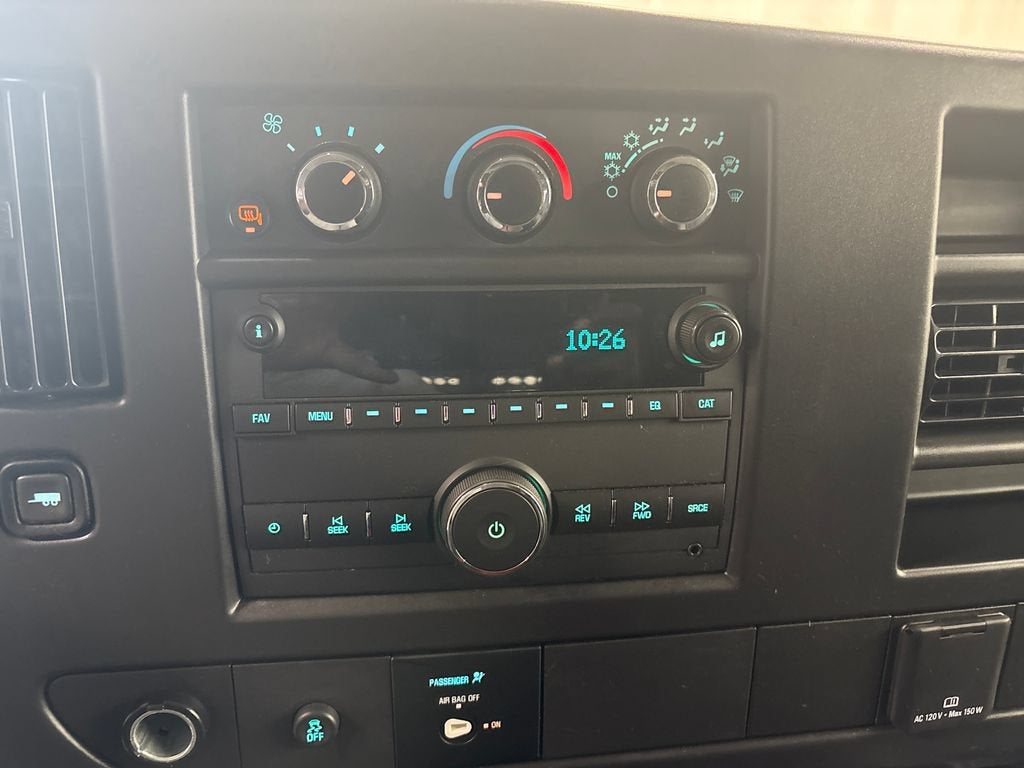 2025 Chevrolet Express Cargo WT